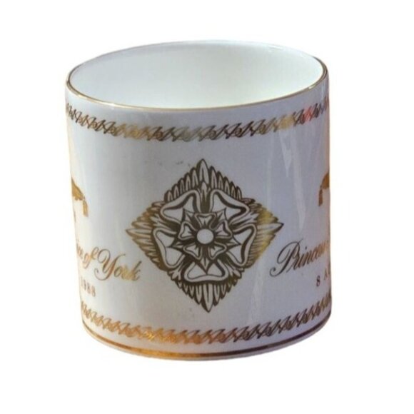 Vtg Commemorative Royal Birth Cup H.R.H. Princess Beatrice of York 8 August 1988 - Picture 9 of 9